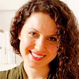 Maria Popova Headshot
