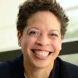 Dawn Frazier-Bohnert Headshot