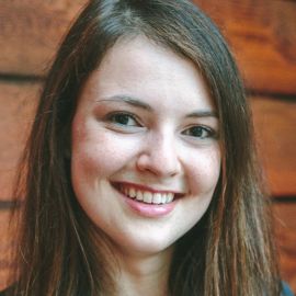 Zina Kumok Headshot