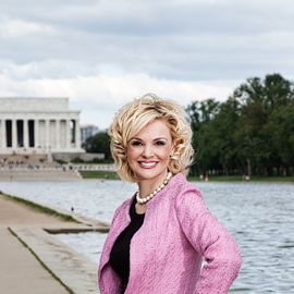 Andrea Rodgers Headshot