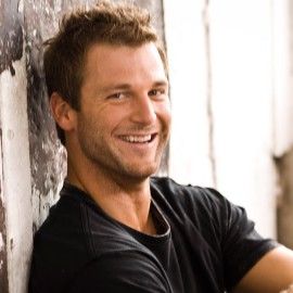Dave Salmoni Headshot