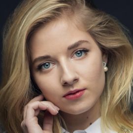 Jackie Evancho Headshot