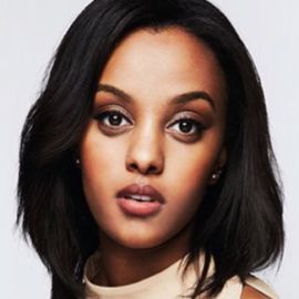 Ruth B Headshot