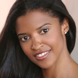 Renée Elise Goldsberry Headshot