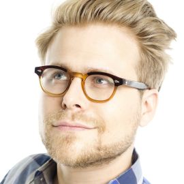 Adam Conover Headshot