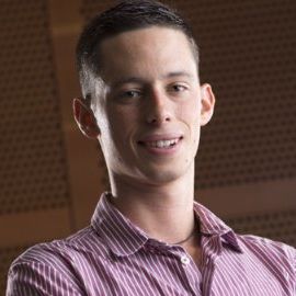 Felipe Gomez Headshot