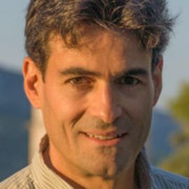 Adam Tanner Headshot
