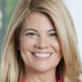 Lisa Whelchel Headshot