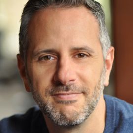 Jeffrey Schwarz Headshot