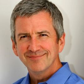 Robin Sieger Headshot