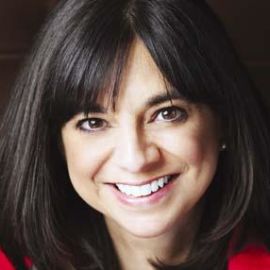 Cathy Areu Headshot