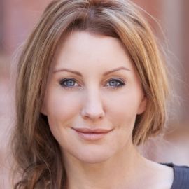 Amy Matthews Headshot