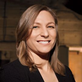 Cindy Holland Headshot