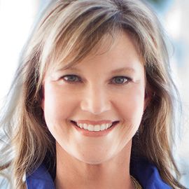 Missy Robertson Headshot