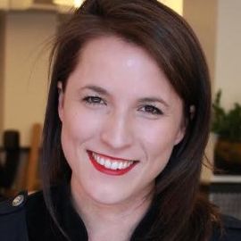 Kelly Peeler Headshot