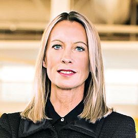 Lori Senecal Headshot