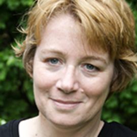Leslie Harrison Headshot