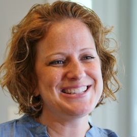 Amy Wright Headshot