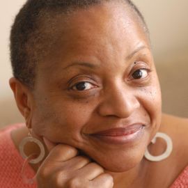 Deborah Willis Headshot