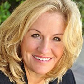 Sharon Schweitzer Headshot
