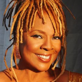 Thelma Houston Headshot