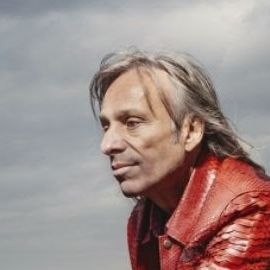 Alain Robert Headshot
