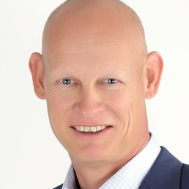 Bruce Smith Headshot