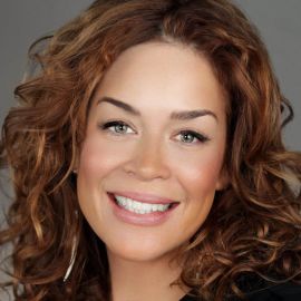 Susie Fogelson Headshot