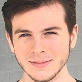 Chandler Riggs Headshot
