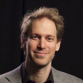 David Korins Headshot