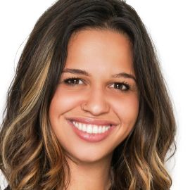 Elyse Burden Headshot