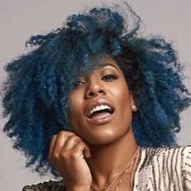 Jonica BLU Booth Headshot