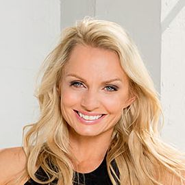 Tracey Mallett Headshot