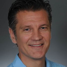 Andy Hines Headshot