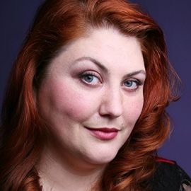 Joy Nash Headshot