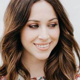 Jaclyn Johnson Headshot