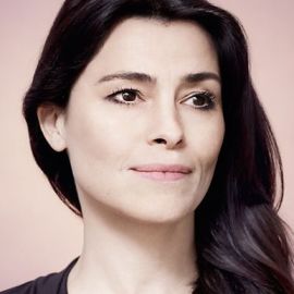 Es Devlin Headshot
