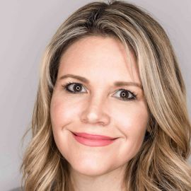 Reesa Lake Headshot