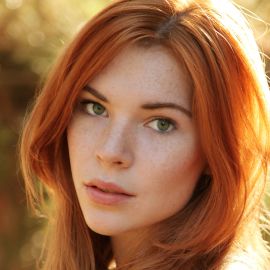Courtney Halverson Headshot