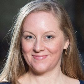 Lisa Wade Headshot