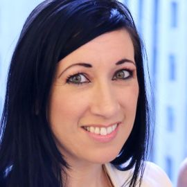 Nicole Yeary Headshot