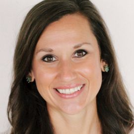 Libby Rapin Headshot