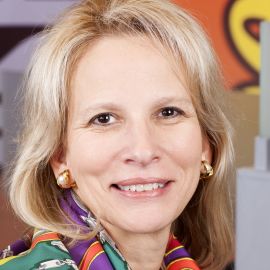 Michele Buck Headshot