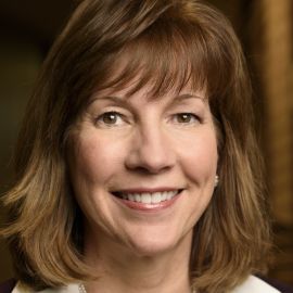 Lynne Doughtie Headshot