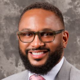 Torrey Barrett Headshot