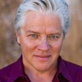 Tom Wilson Headshot