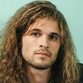 Levon Headshot