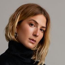 Sara DeCou Headshot