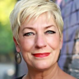 Sara Cunningham Headshot
