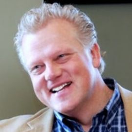 Matt Paknis Headshot